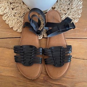 American Eagle Huarache Ankle Strap Sandals
